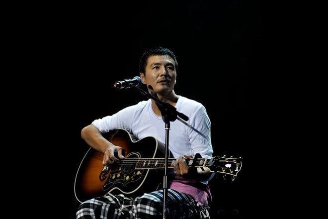 平凡之路 - 朴樹 (後會無期 電影主題曲)(第51屆金馬獎 最佳原創電影歌曲)