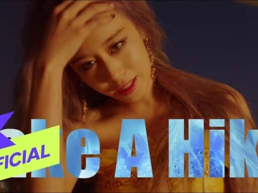 TAKE A HIKE - 芝妍(지연)(JIYEON)